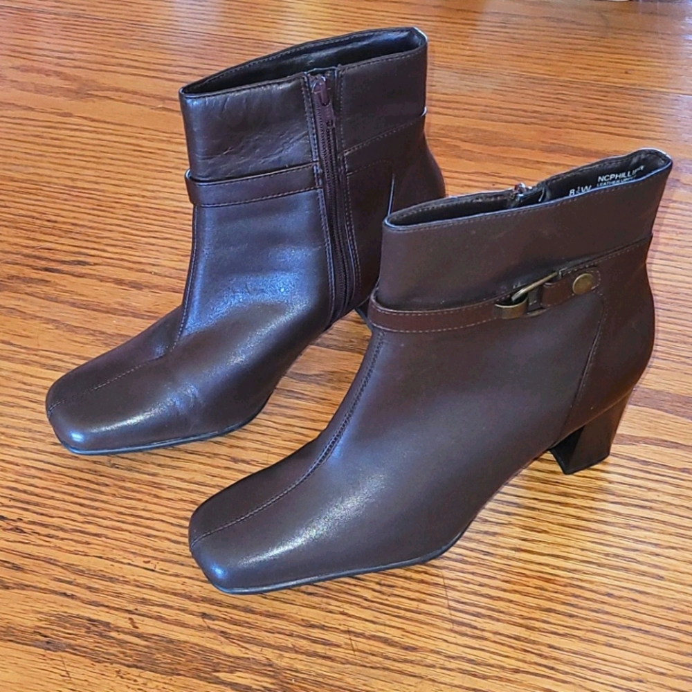 ★2/$30 Nine & Company Chocolate Brown Ankle Booties